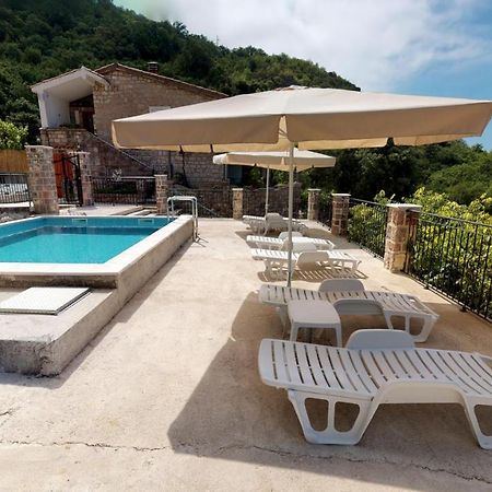 Luka Villa Becici  Exterior photo